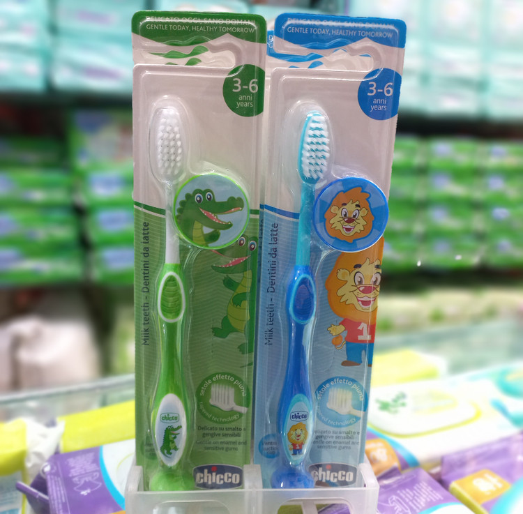 مسواک بچه گانه 3 تا 6 سال چیکو Chicco (دو طرح تمساح و شیر)🪥