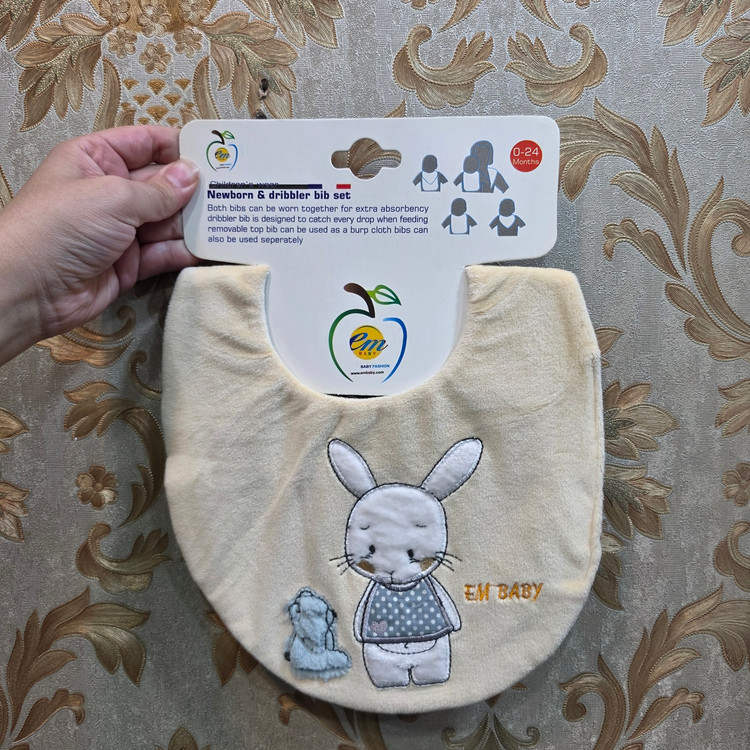 ست پیشبند فانتزی نوزاد مخمل برند em 🐇
